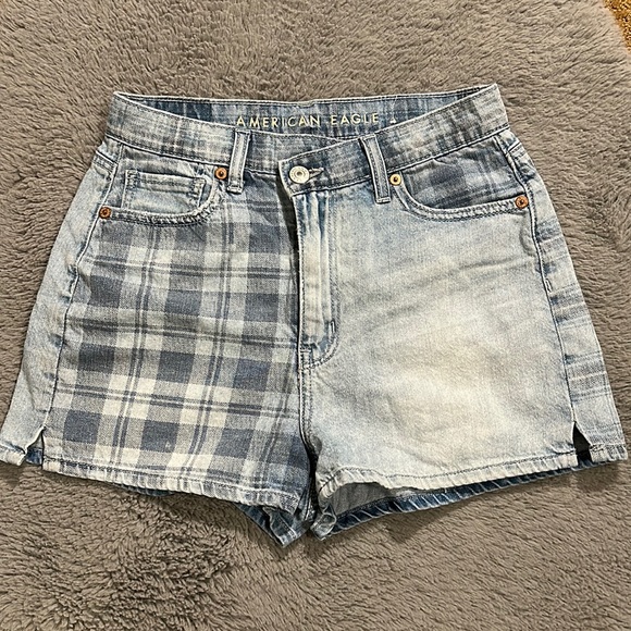 American Eagle Plaid Jean Shorts! - Picture 1 of 5